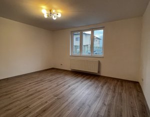 Casa P+M 130mp pt activitati de birou, curte si parcari, zona stadion CFR