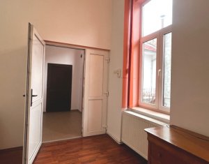 Birou 50mp, pivnita 35mp, 1 parcare, Ultracentral - bd. Eroilor